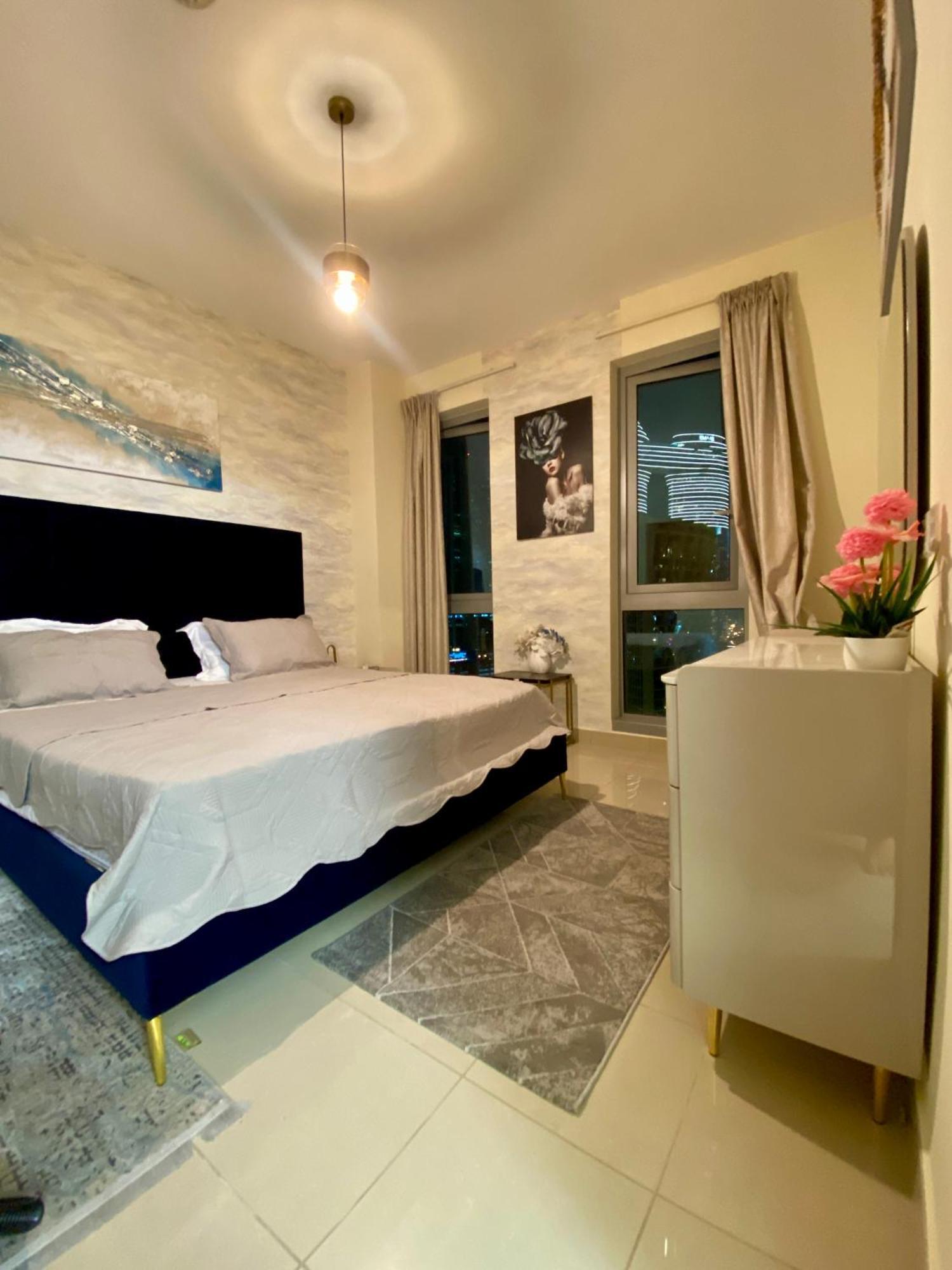 Standpoint Tower Apartment Opposite Burj Khalifa 두바이 외부 사진